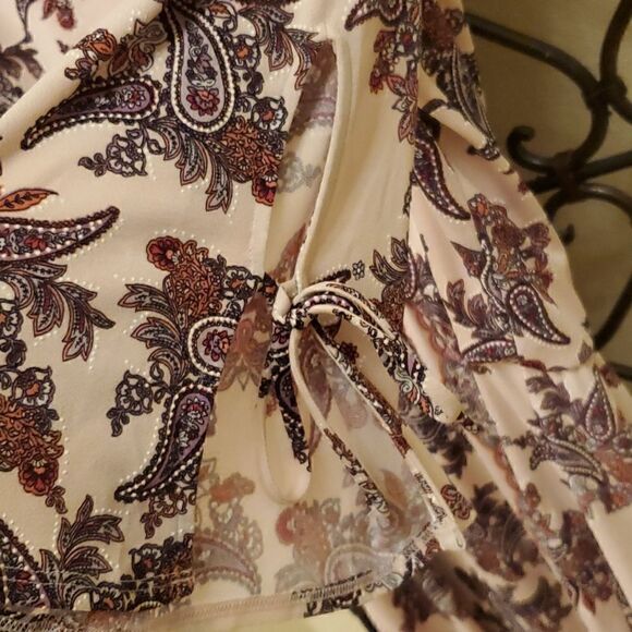 CATO Paisley Cold-Shoulder Dress - Size Large - Picture 6 of 9
